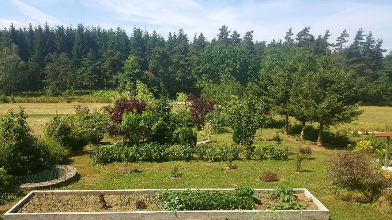 La Croisee Des Fleurs Lapte Francja
