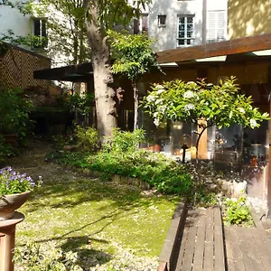Bed & Bamboo , Paris France